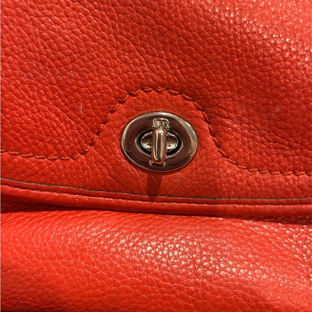 Vintage Coach Vibrant Red Leather Crossbody Bag - Picture 7 of 12